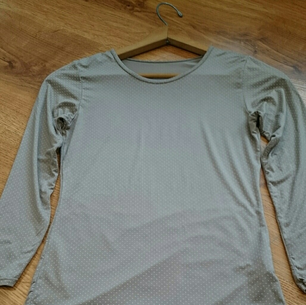 Uniqlo heattech underlayer long sleeve top